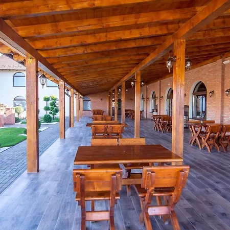 Restaurant Autostrada Freeway Apoldu De Jos Hotel 3*